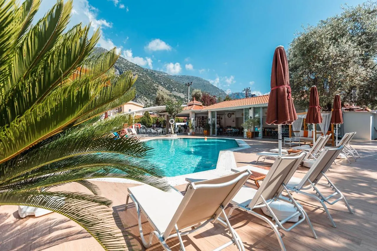 Bronze Hotel Oludeniz 3*,