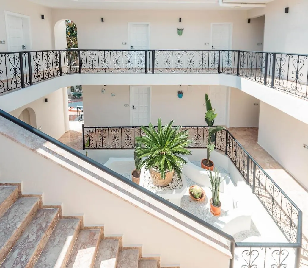 Bronze Hotel Oludeniz