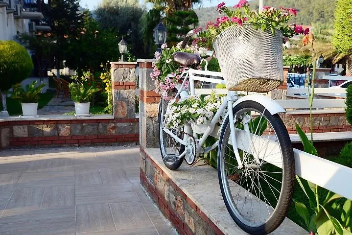 Bronze Hotel Oludeniz Bed & Breakfast